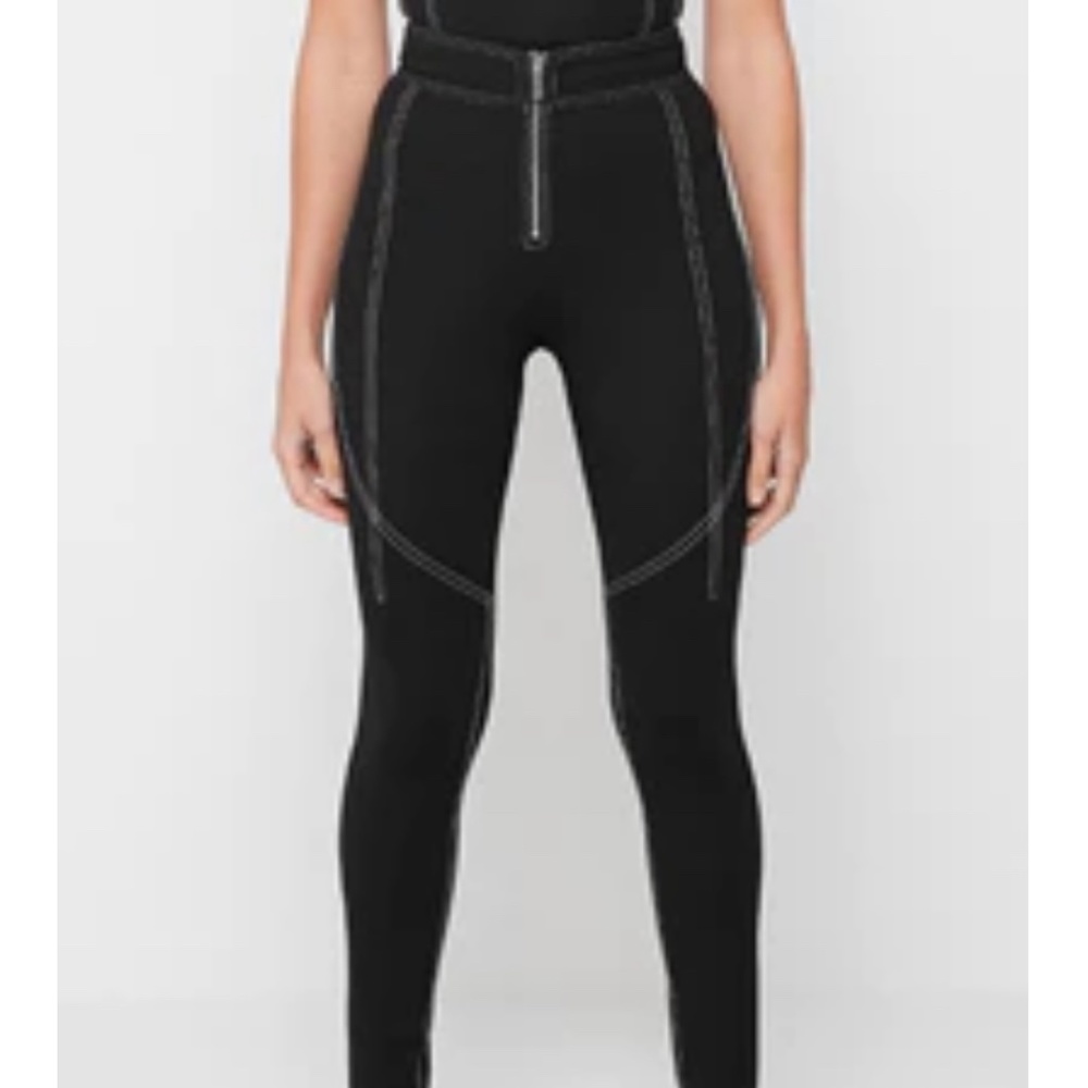 MANIERE DE VOIR CONTRAST STITCH LEGGINGS - BLACK